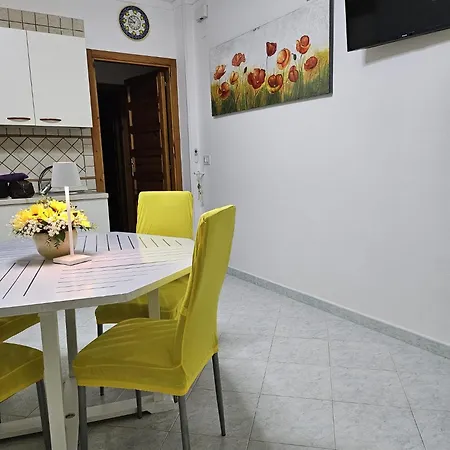 M&m House-appartamento Sul Mare * 圣塔·马里亚·迪·卡斯特